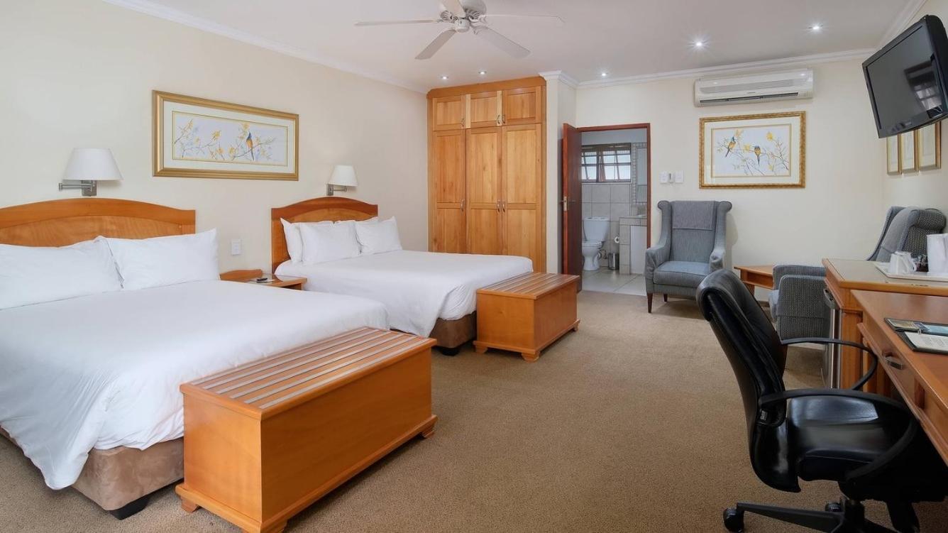Protea Hotel By Marriott Polokwane Ranch Resort Buitenkant foto