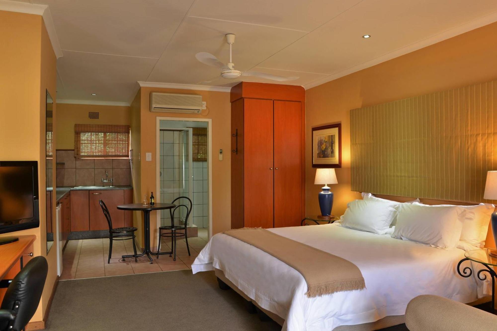 Protea Hotel By Marriott Polokwane Ranch Resort Buitenkant foto