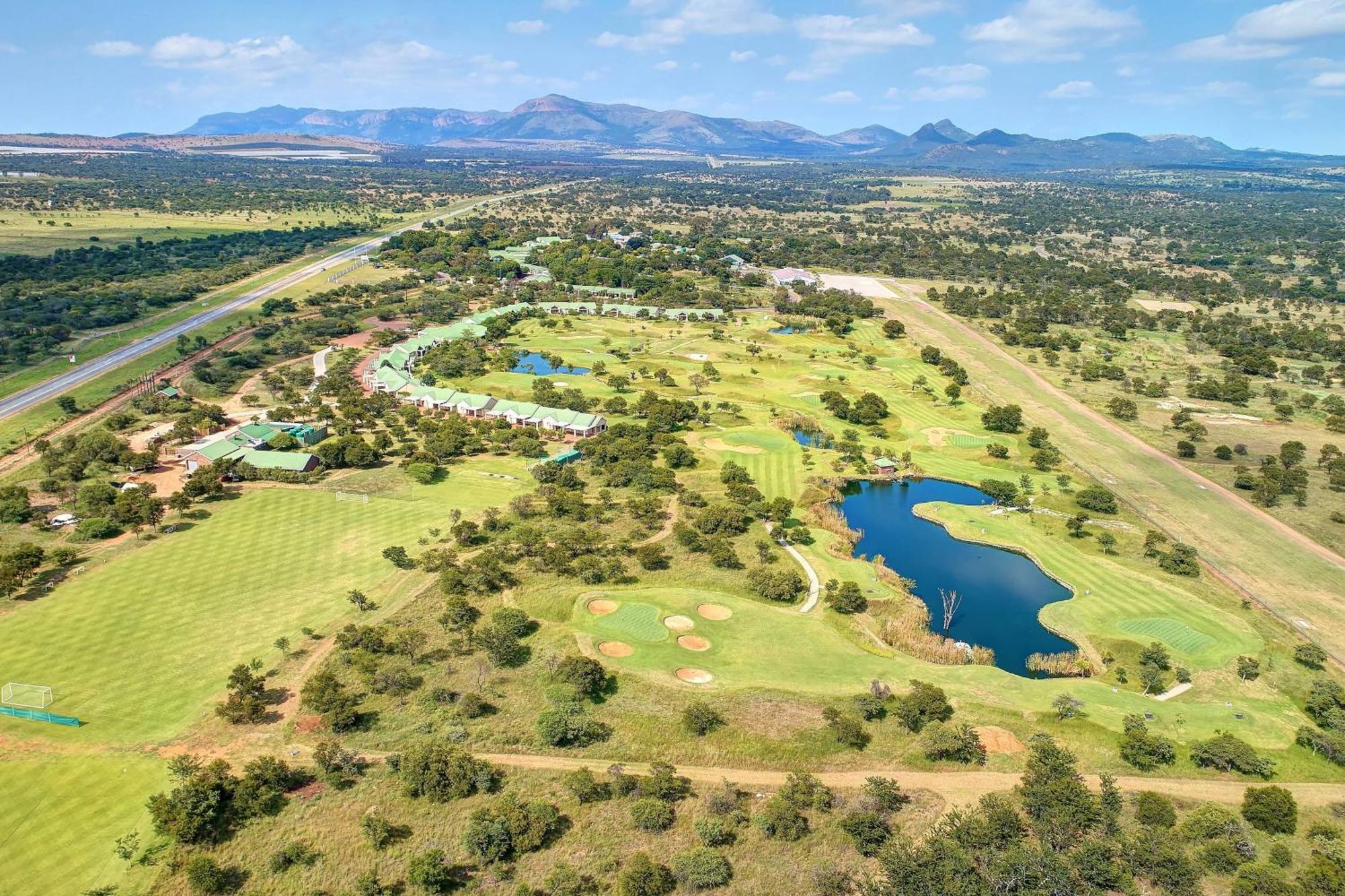 Protea Hotel By Marriott Polokwane Ranch Resort Buitenkant foto