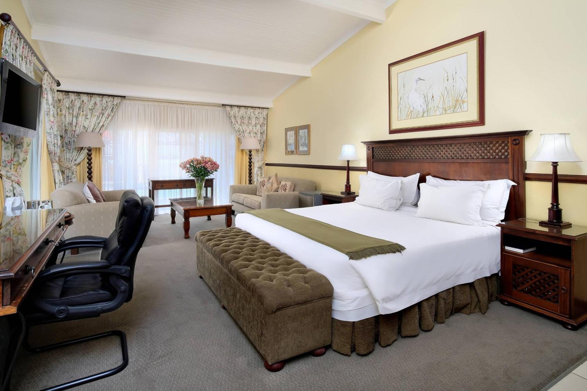 Protea Hotel By Marriott Polokwane Ranch Resort Buitenkant foto