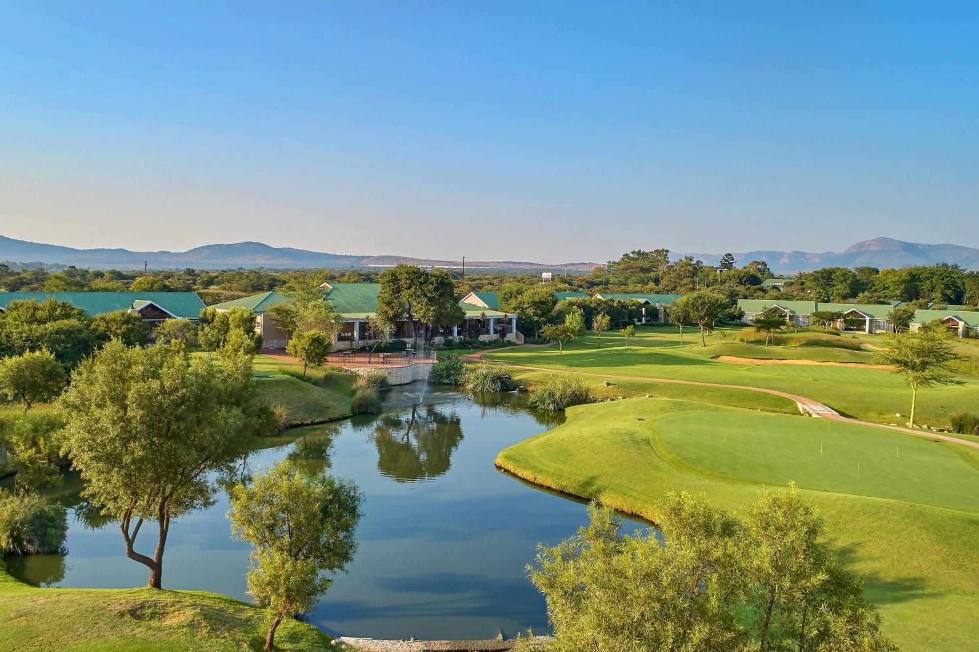 Protea Hotel By Marriott Polokwane Ranch Resort Buitenkant foto