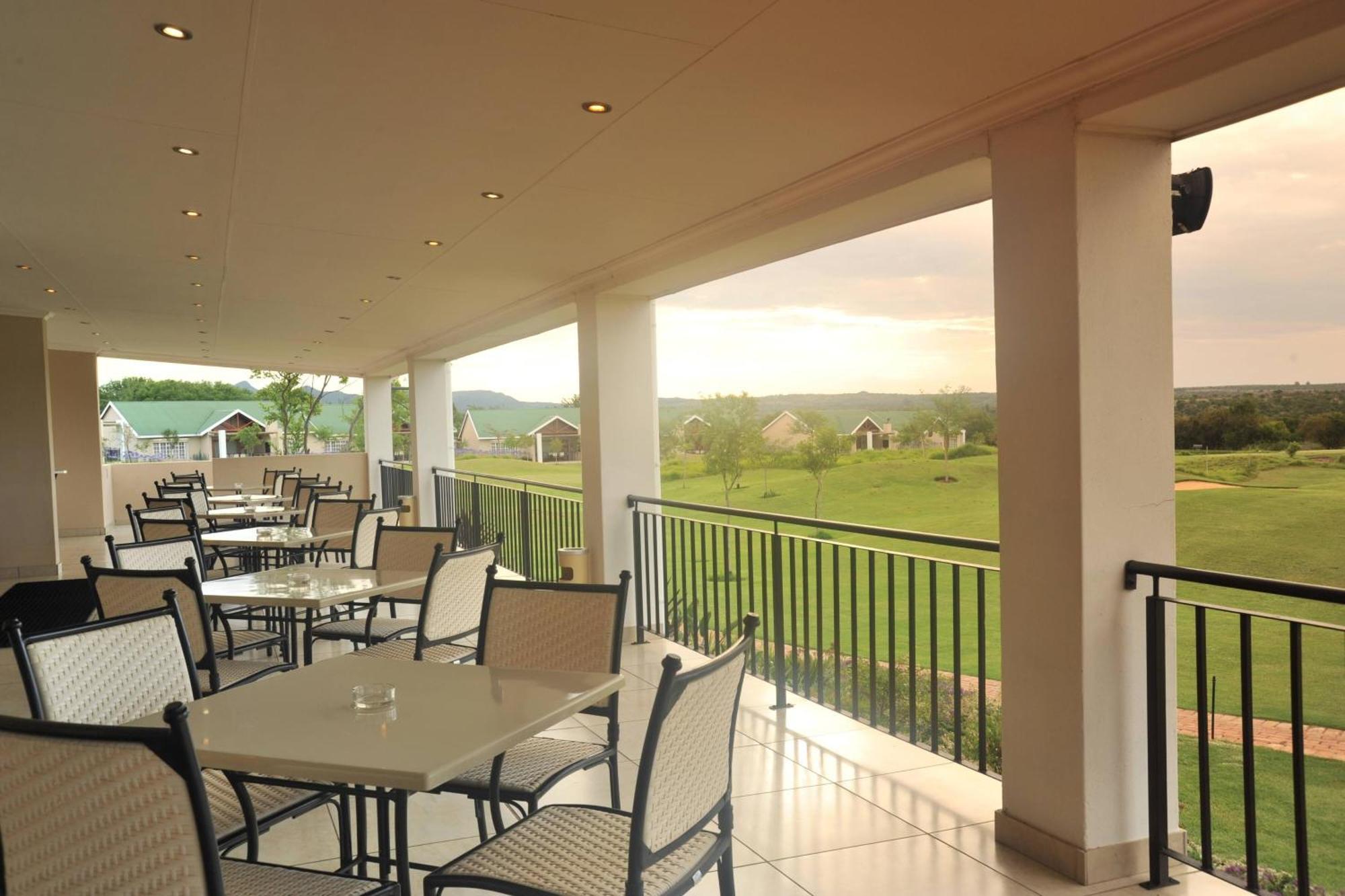 Protea Hotel By Marriott Polokwane Ranch Resort Buitenkant foto