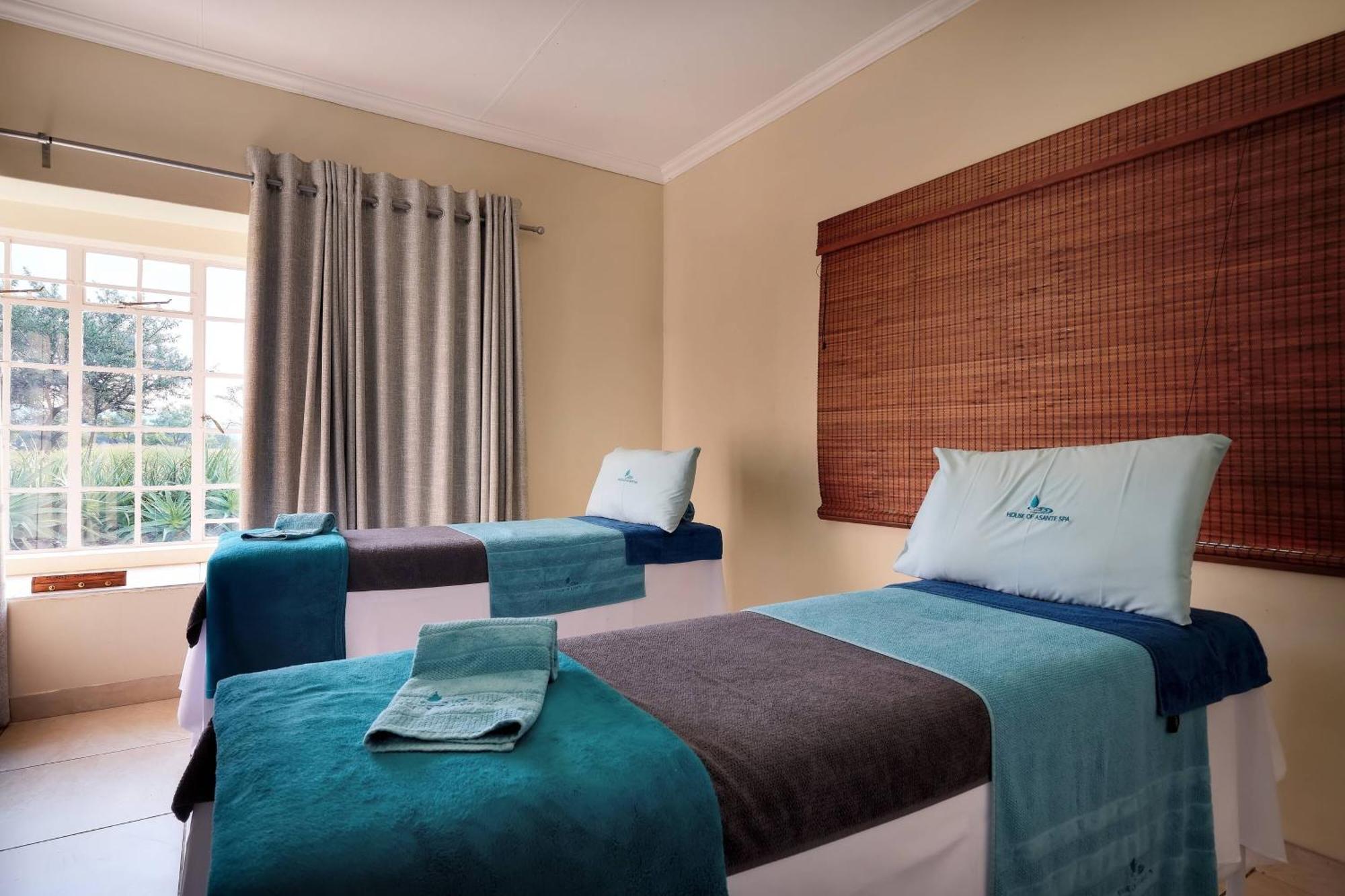 Protea Hotel By Marriott Polokwane Ranch Resort Buitenkant foto