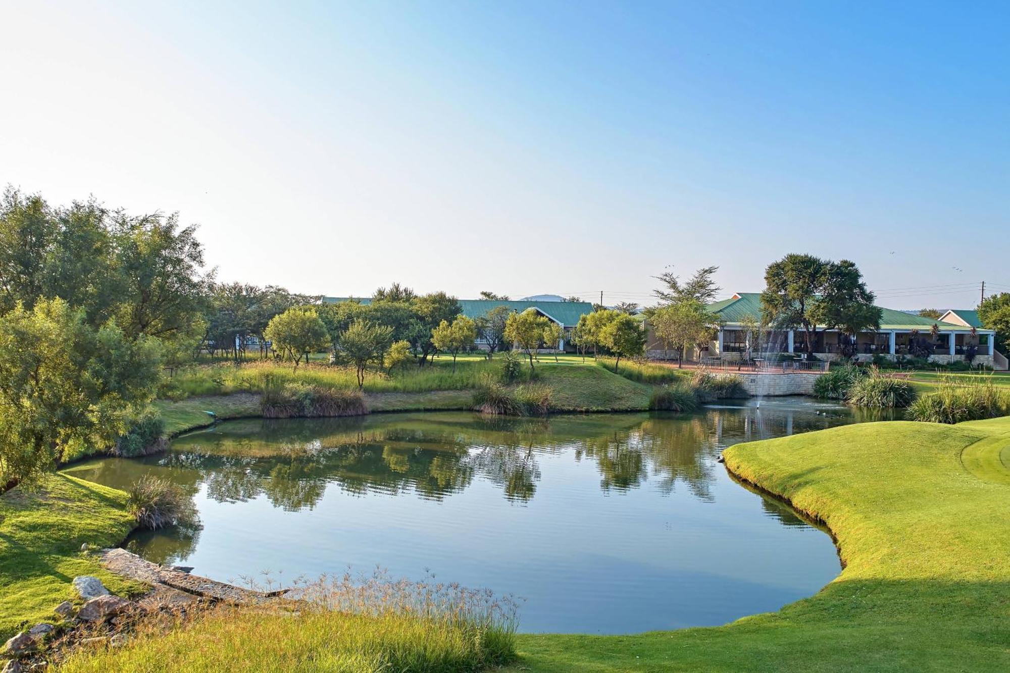 Protea Hotel By Marriott Polokwane Ranch Resort Buitenkant foto