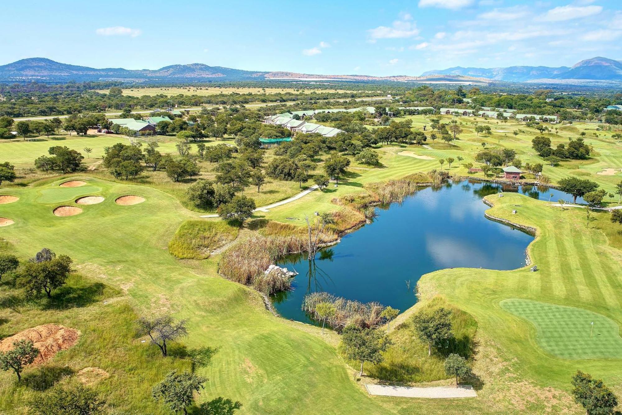 Protea Hotel By Marriott Polokwane Ranch Resort Buitenkant foto