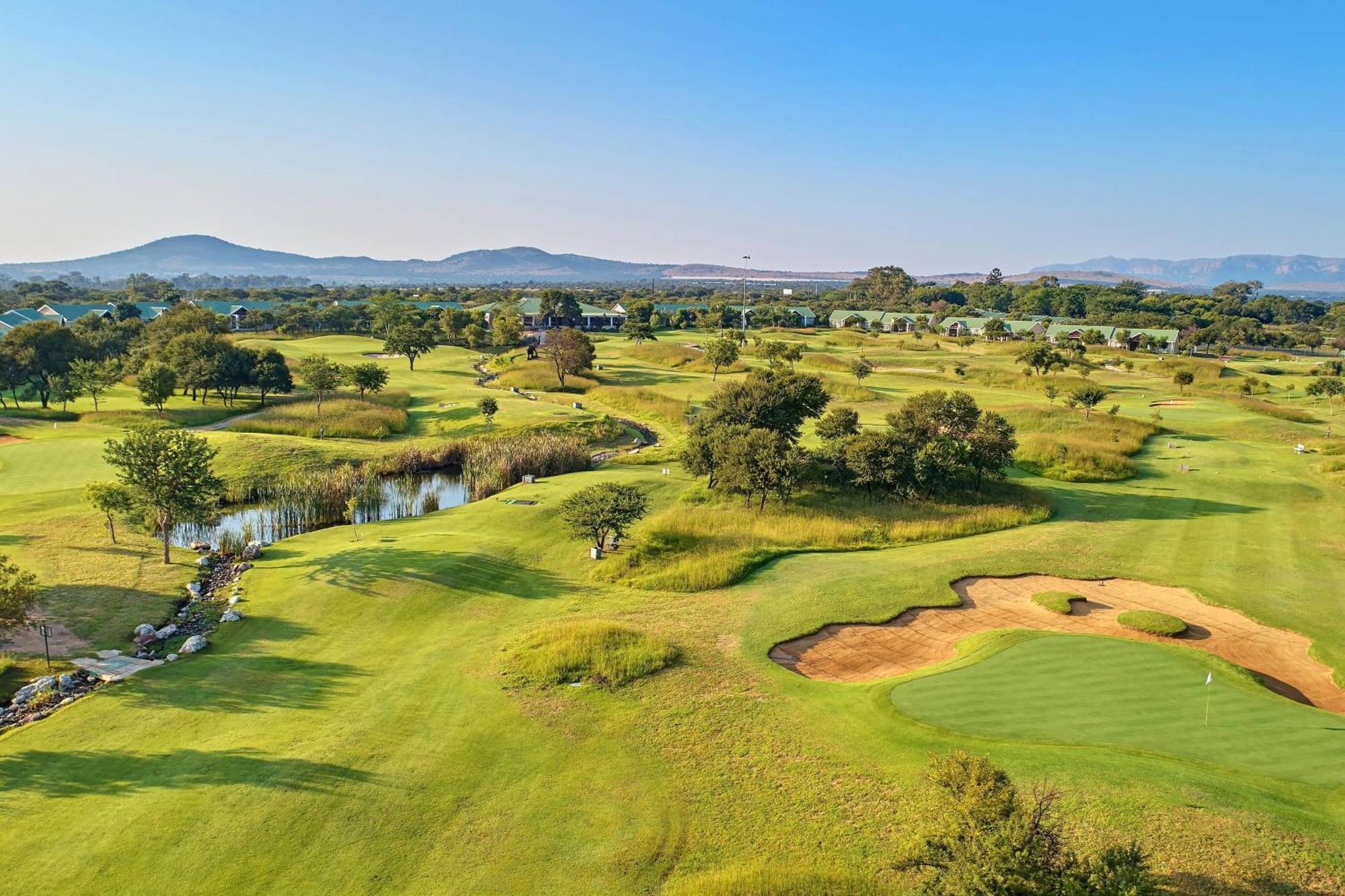 Protea Hotel By Marriott Polokwane Ranch Resort Buitenkant foto