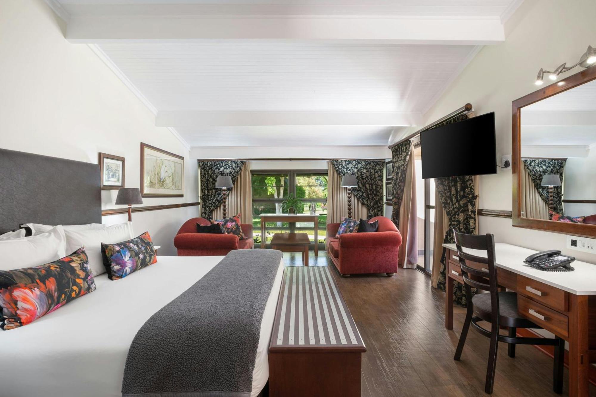 Protea Hotel By Marriott Polokwane Ranch Resort Buitenkant foto